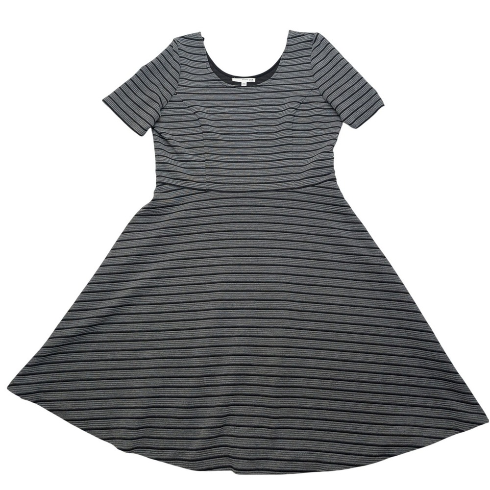 Studio One New York Fit & Flare Dress Womens 12 Grey Black Striped Short Sleeve‎